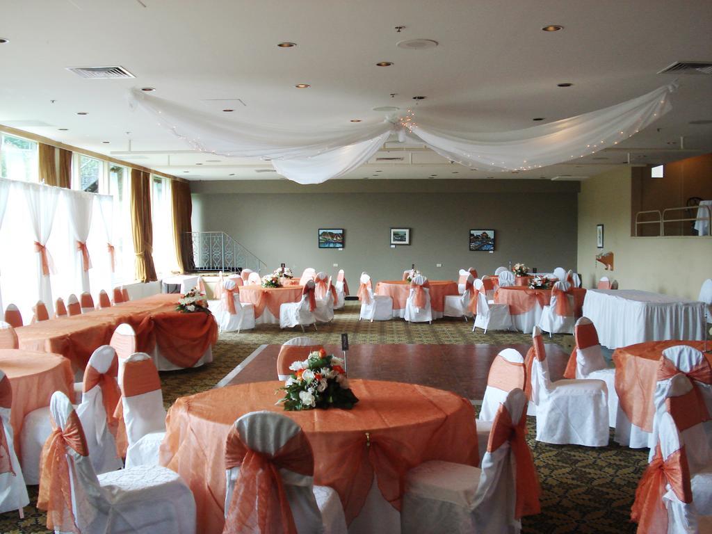 Hotel Le Chantecler Sainte-Adèle Εξωτερικό φωτογραφία