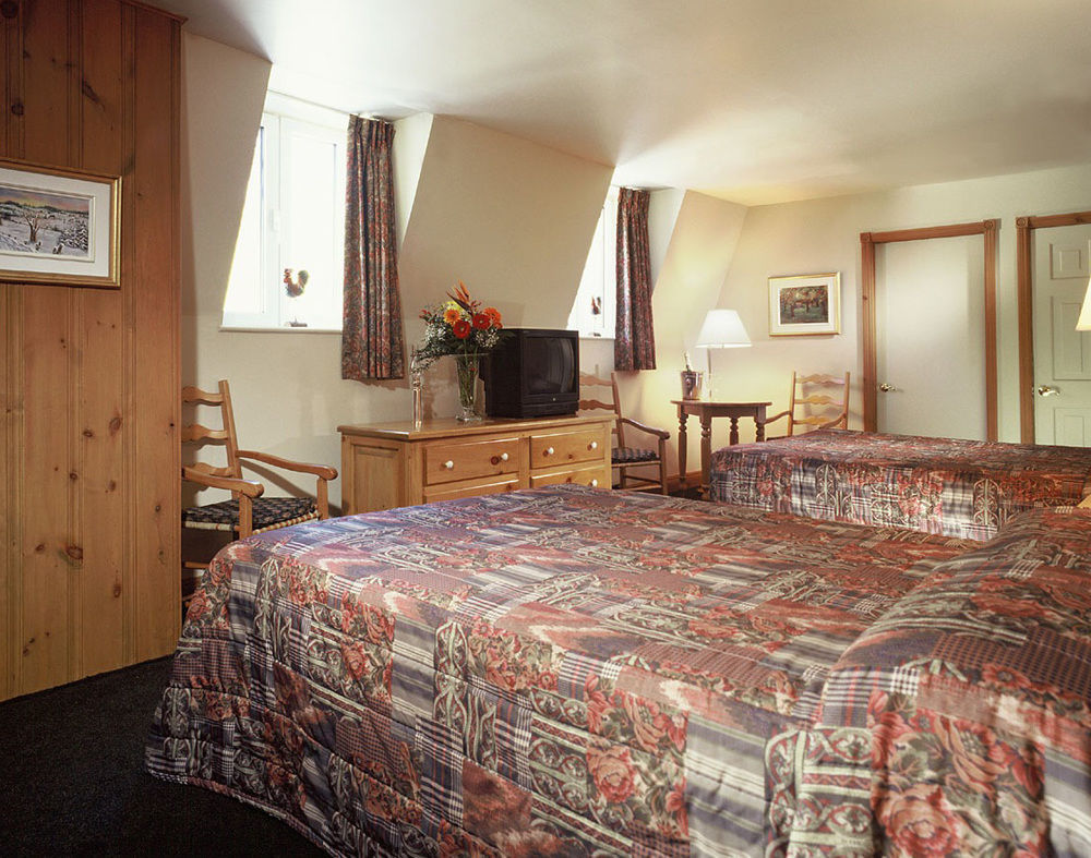 Hotel Le Chantecler Sainte-Adèle Εξωτερικό φωτογραφία